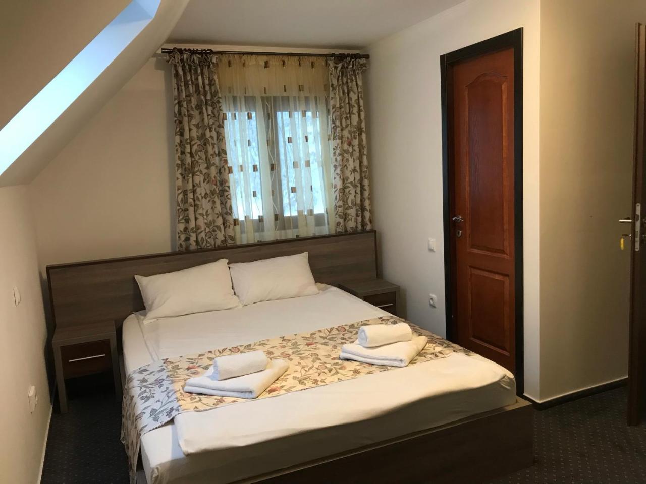 Complex Summertime Hotel Cavnic Luaran gambar